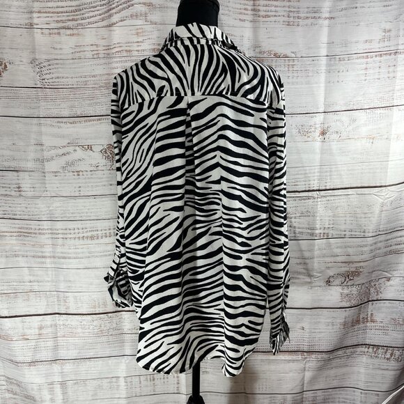 Time and Tru Zebra Print Blouse | XXL (20) | Button-Down - Picture 2 of 6